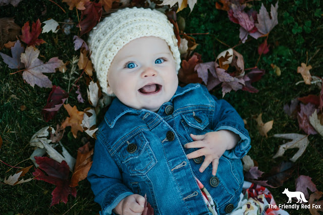 Crochet a Headband on a baby