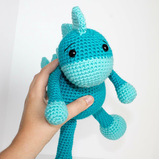 Free Crochet Dinosaur Pattern- The Friendly Dino